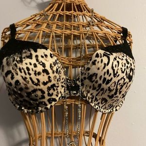 Victoria Secret Bar Size 34DD